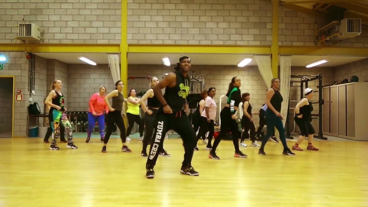Zumba-Love Nwantiti( Ah ah ah)  Iho