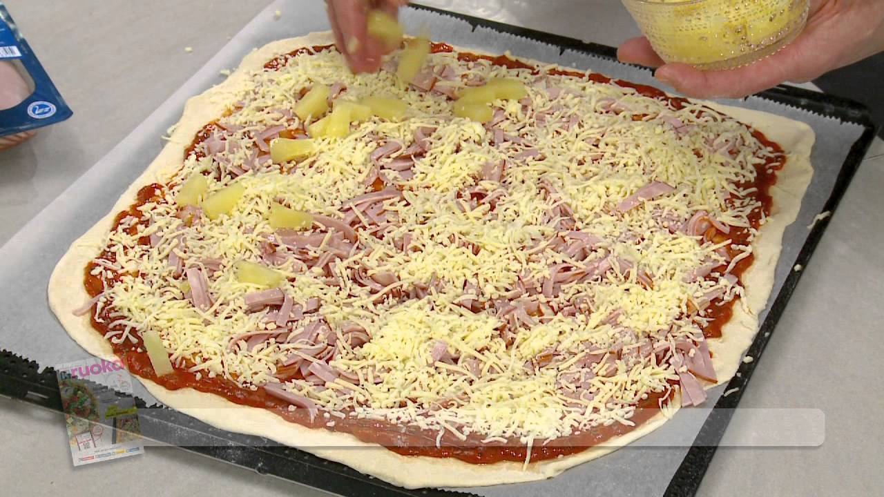 Kinkku-ananaspizza, pellillinen