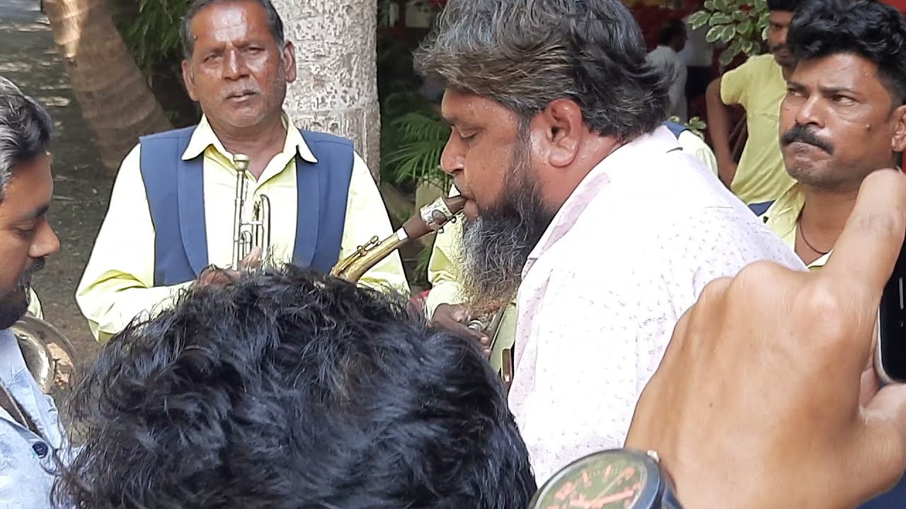 Rauf Band Amalner Song Badan pe Sitare Lapete huwe