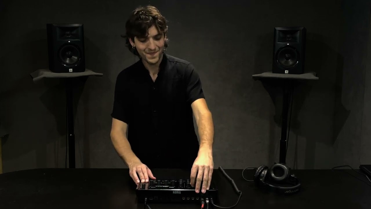 Demostración con KORG DRUMLOGUE [TECHNO]