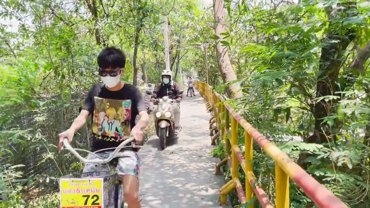 Quán cà phê nằm trên đảo, cách trung tâm Bangkok 25 km