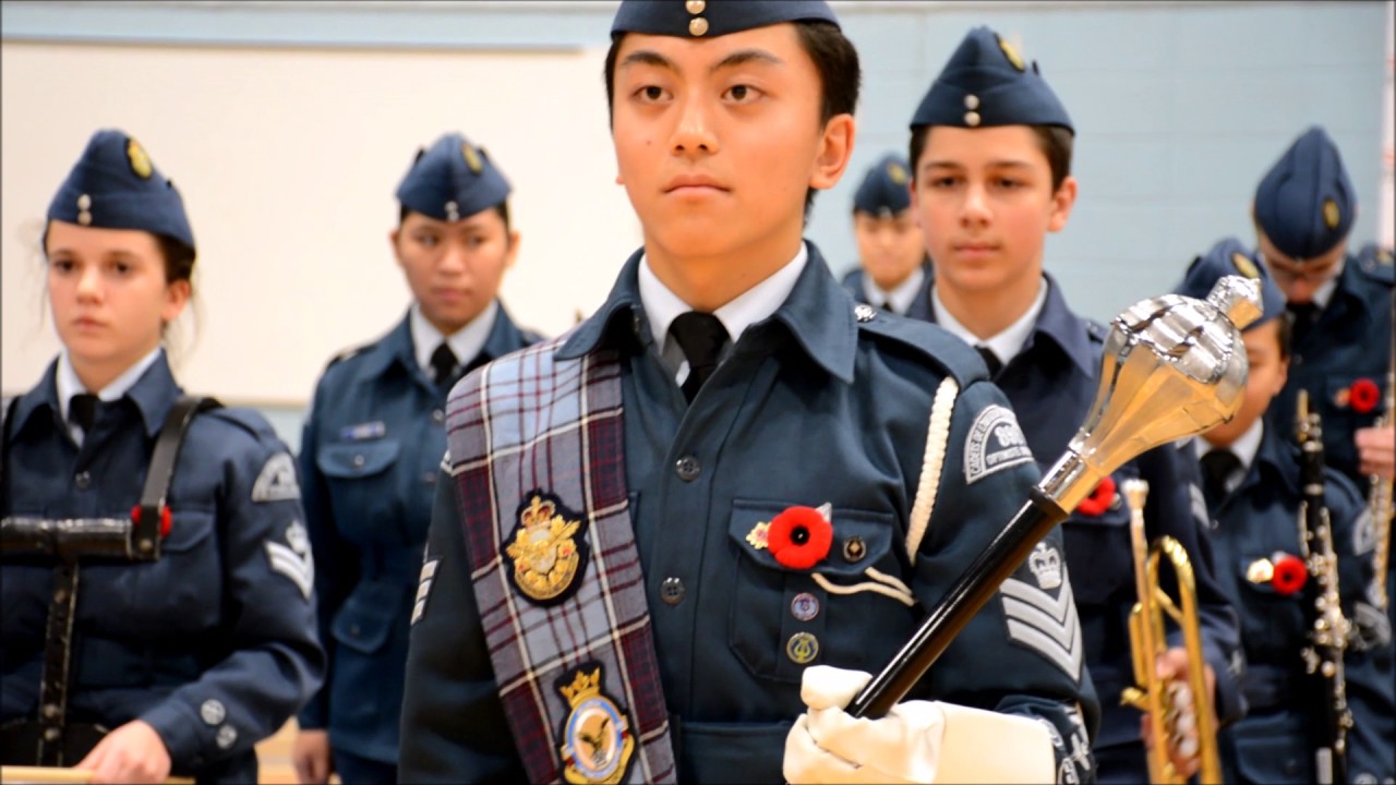 Parade du Commandant du mois d'octobre // Escadron 898 Optimiste Brossard