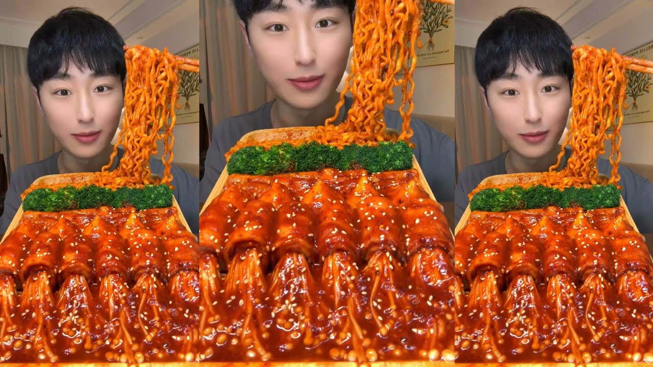 Immersive Food Platter, Spicy Chicken Noodles, OMAMA is so fragran, gourmetplatter
