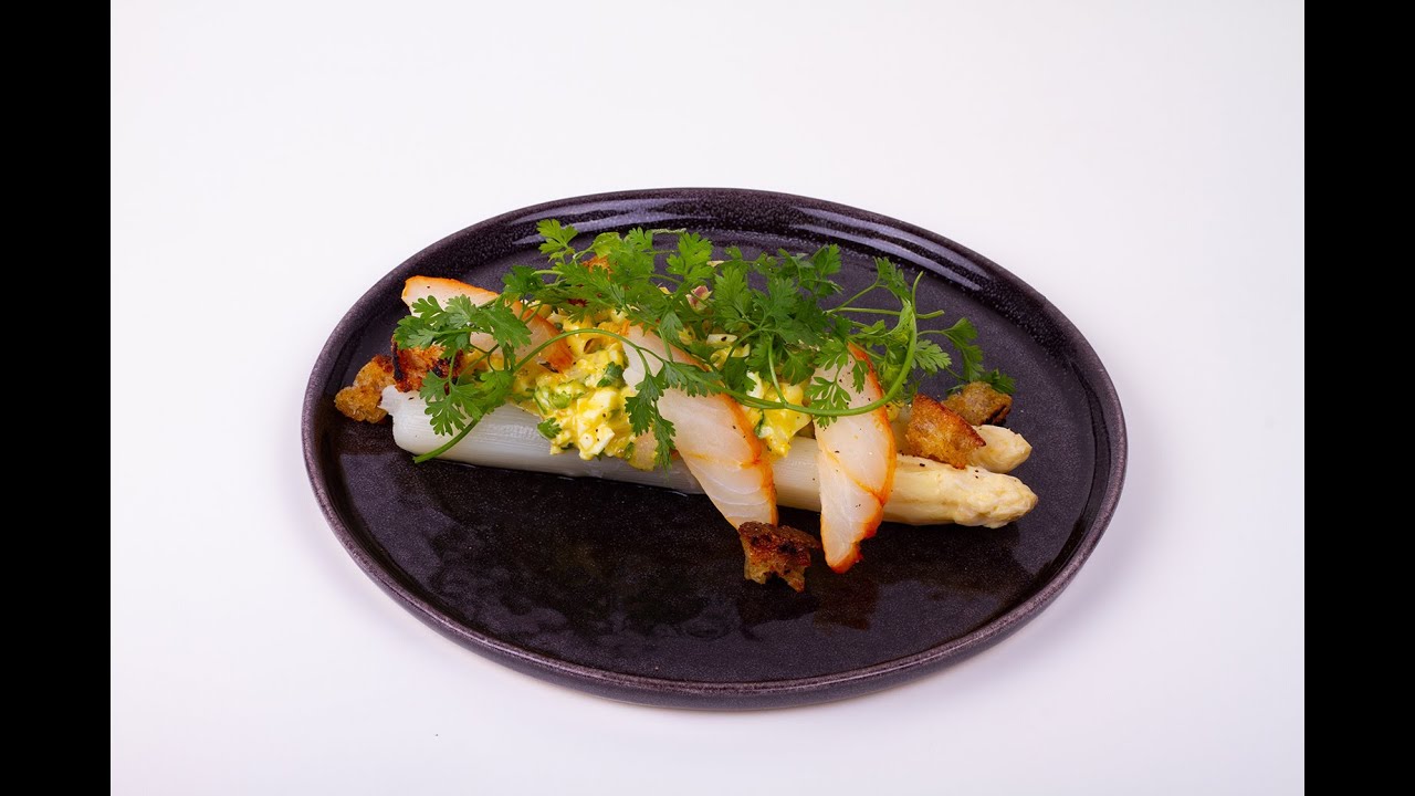 Recette #3 Asperges blanches, « gribiche » citron/cerfeuil, haddock fumé par Lucas Tricot