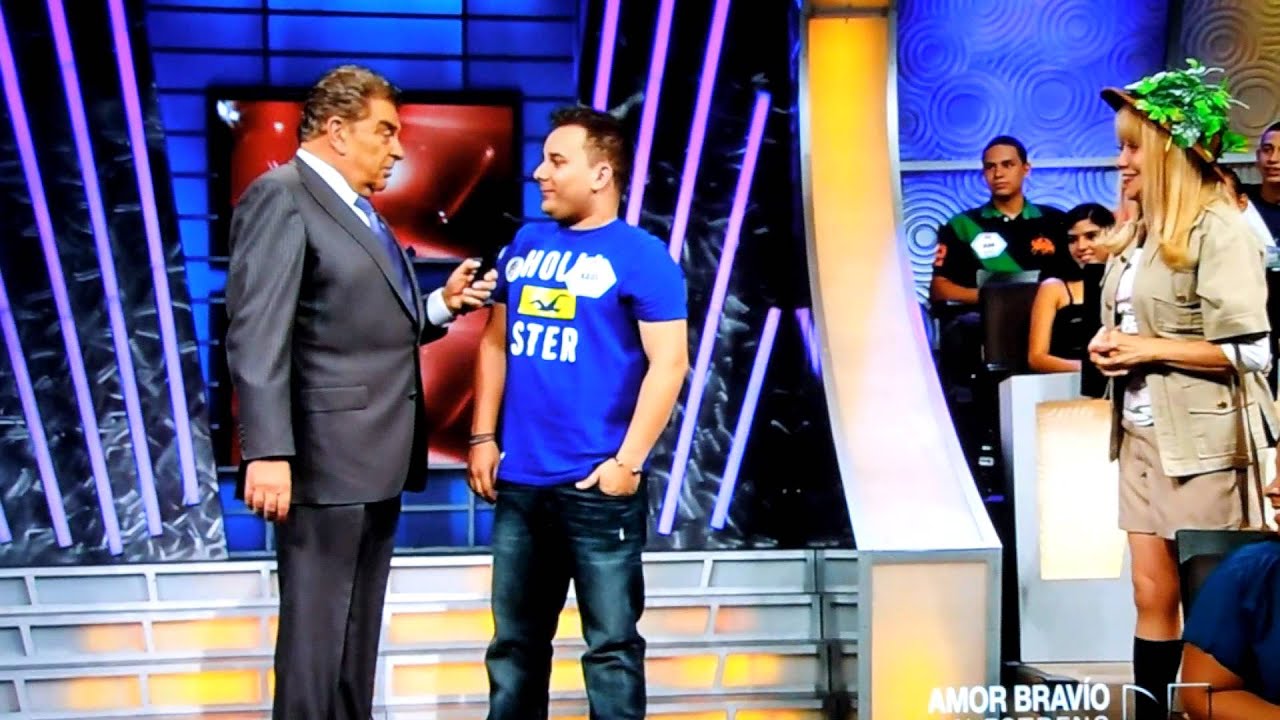 Tarzan con LA CUATRO en Sabado Gigante (Raul Valiente y Reinaldo Perez) 8/11/2012