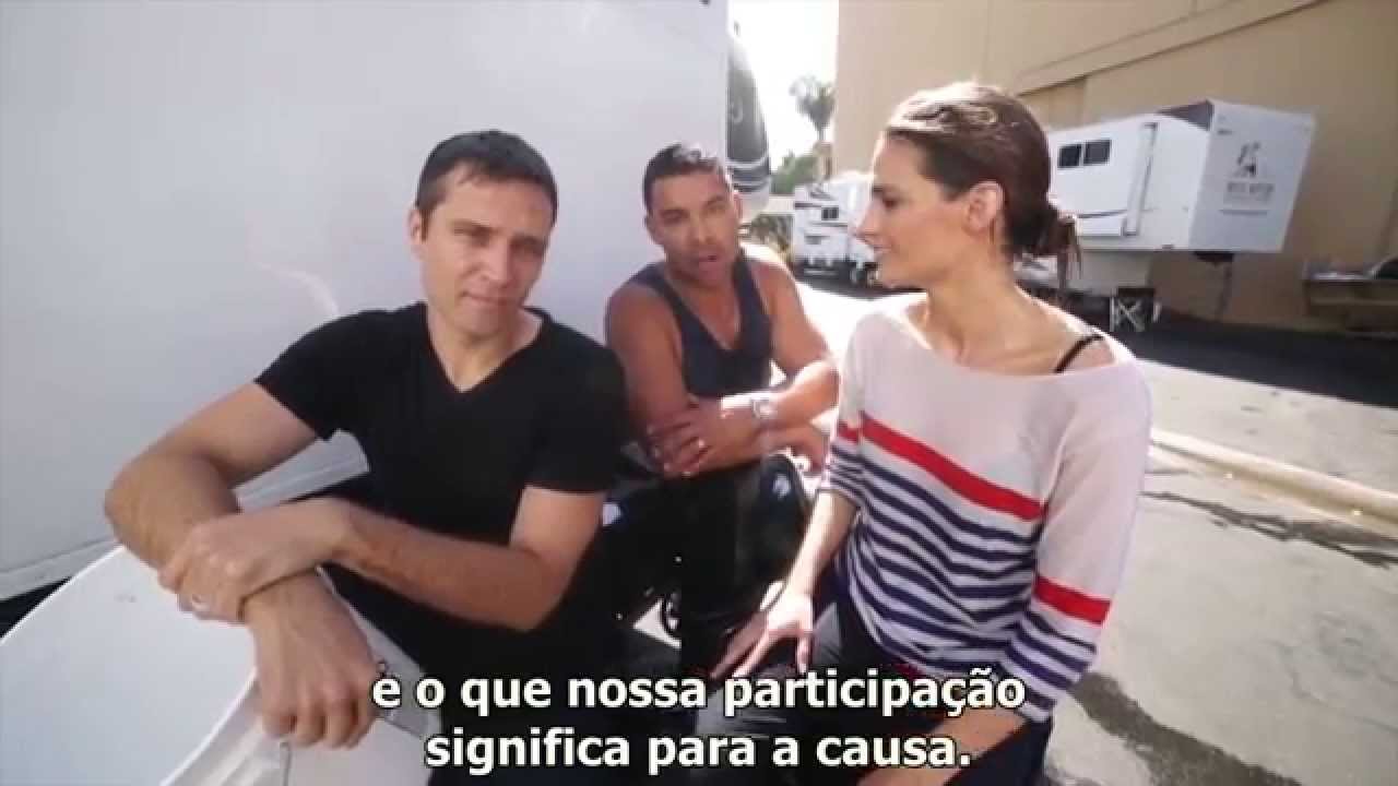 Stana Katic, Seamus Dever, Jon Huertas - Ice Bucket Challenge - Legendado