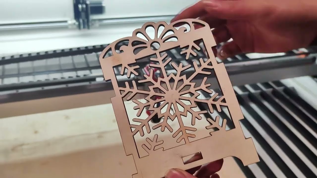 CO2 laser cutting patterns on wooden boardsdesign#co2 #lasercutting #laserengraving #co2lasermachine