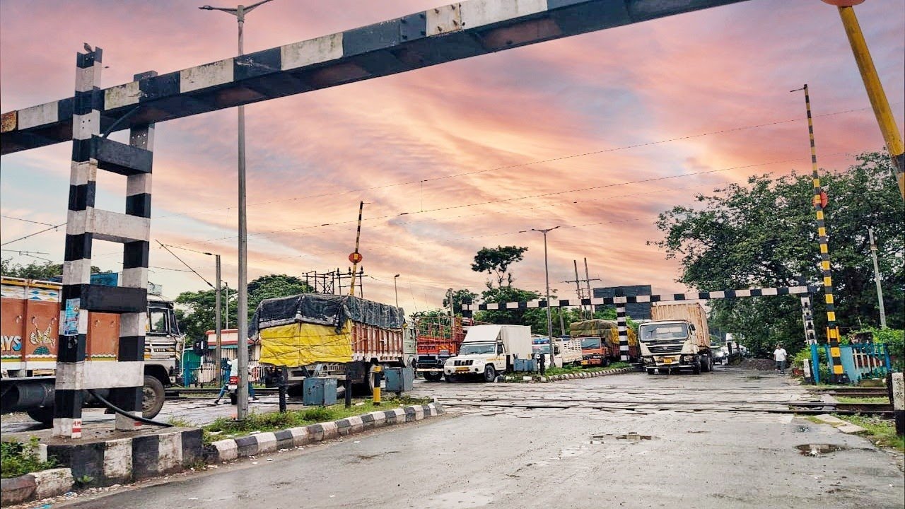Indian 🇮🇳 Railgate Train CROSSING | Part-27 | Indian railways 