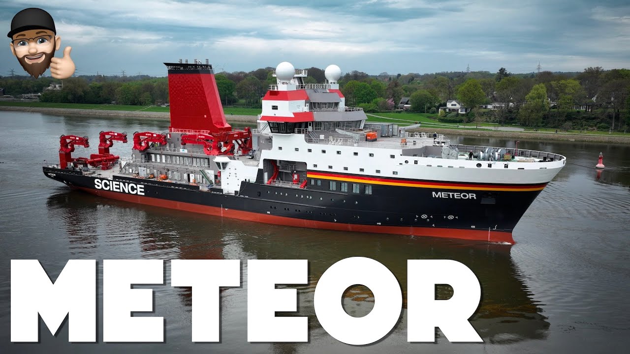 Meyerwerft Überführung Forschungsschiff METEOR IV - Transport of Science Vessel Meteor to FASSMER