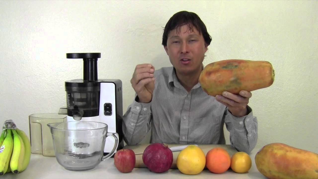 How to Make Fresh Papaya Juice in the Omega VSJ843