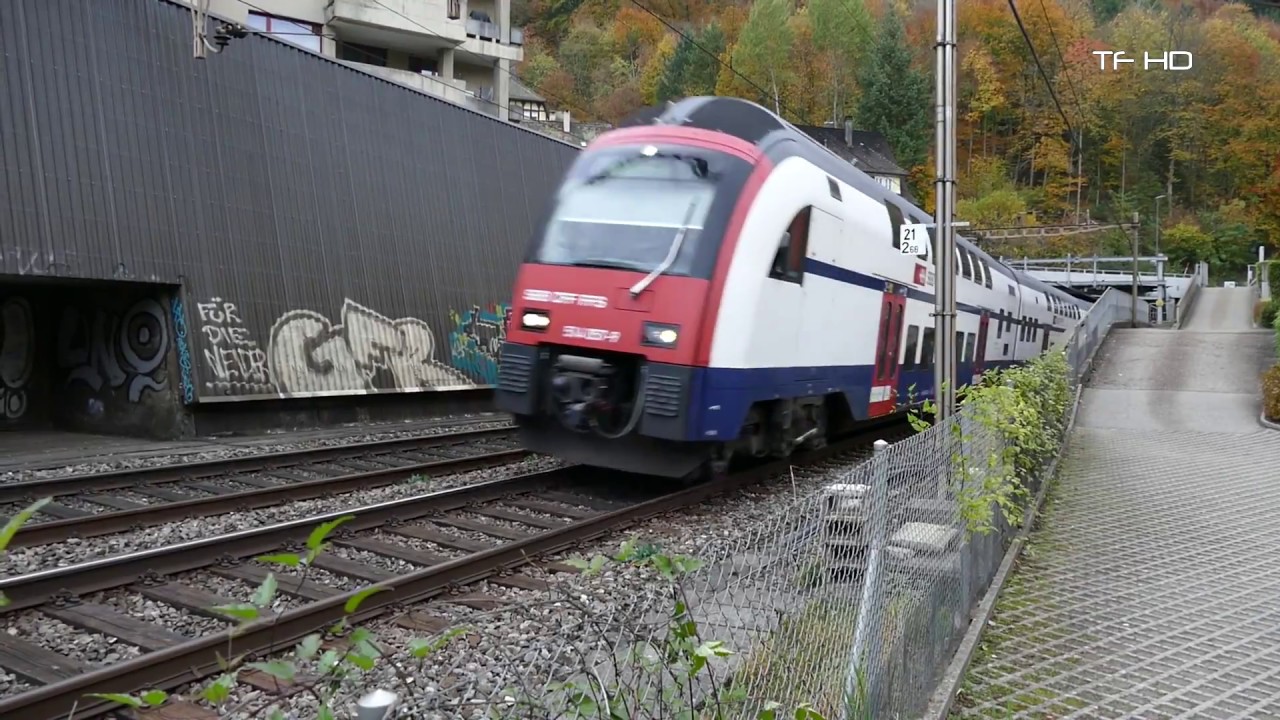 Züge am Kreuzlibergtunnel Baden CH