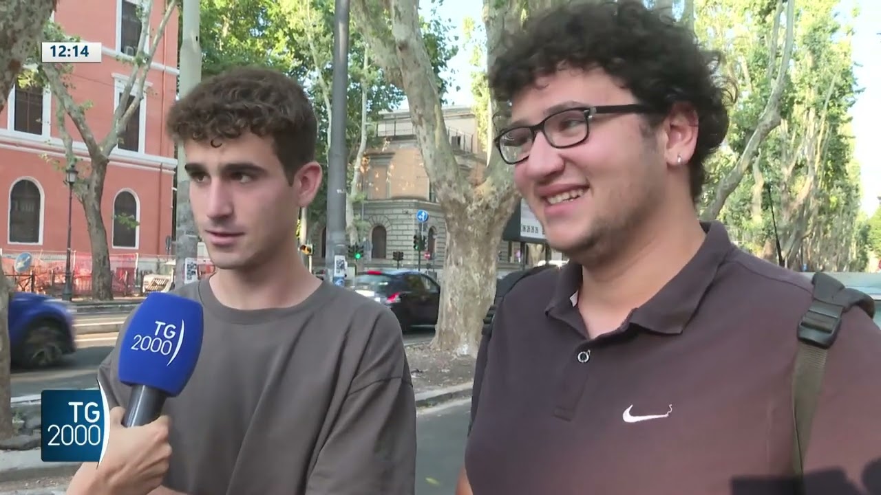 Maturità 2025, l'emozione degli studenti del liceo Mamiani a Roma