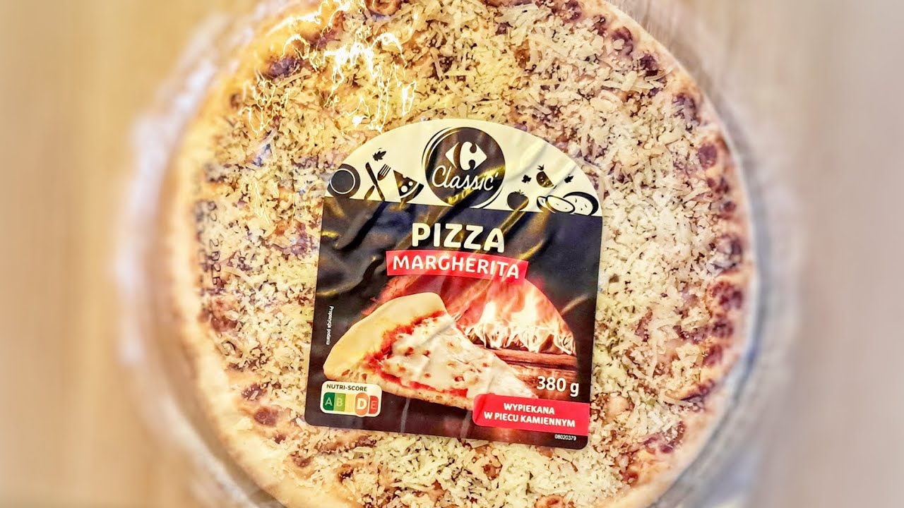 PIZZA MARGHERITA 380g CARREFOUR - 13 złotych (3.65 USD) MADE IN POLAND 