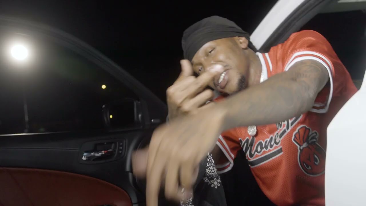 23 Guap ft. Luh Shife & RT8 Nunnie - Out The Mudd