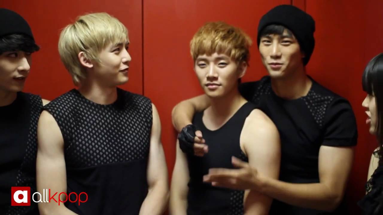 Wonder Girls World Tour 2010 CA - English Interviews with WG + 2PM