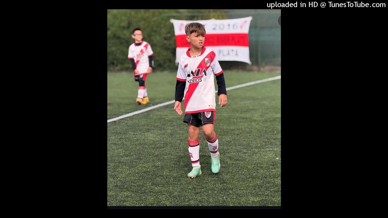 ASCENSO 19- EL GOLEADOR-LUCA CURINA
