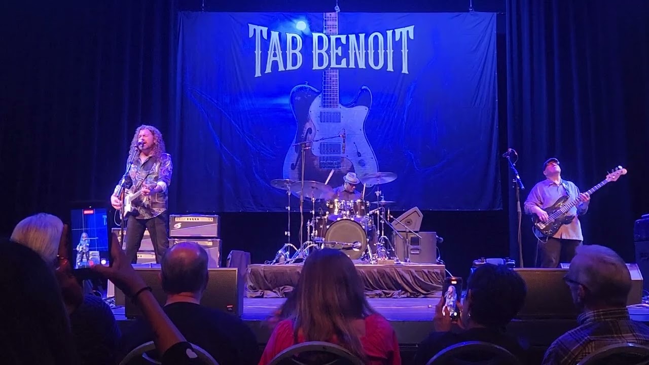 Tab Benoit - Standing on the Bank