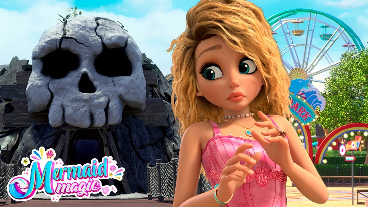 Mermaid Magic | SPOOKY moments at Luna Park! 🎡🦇🎢