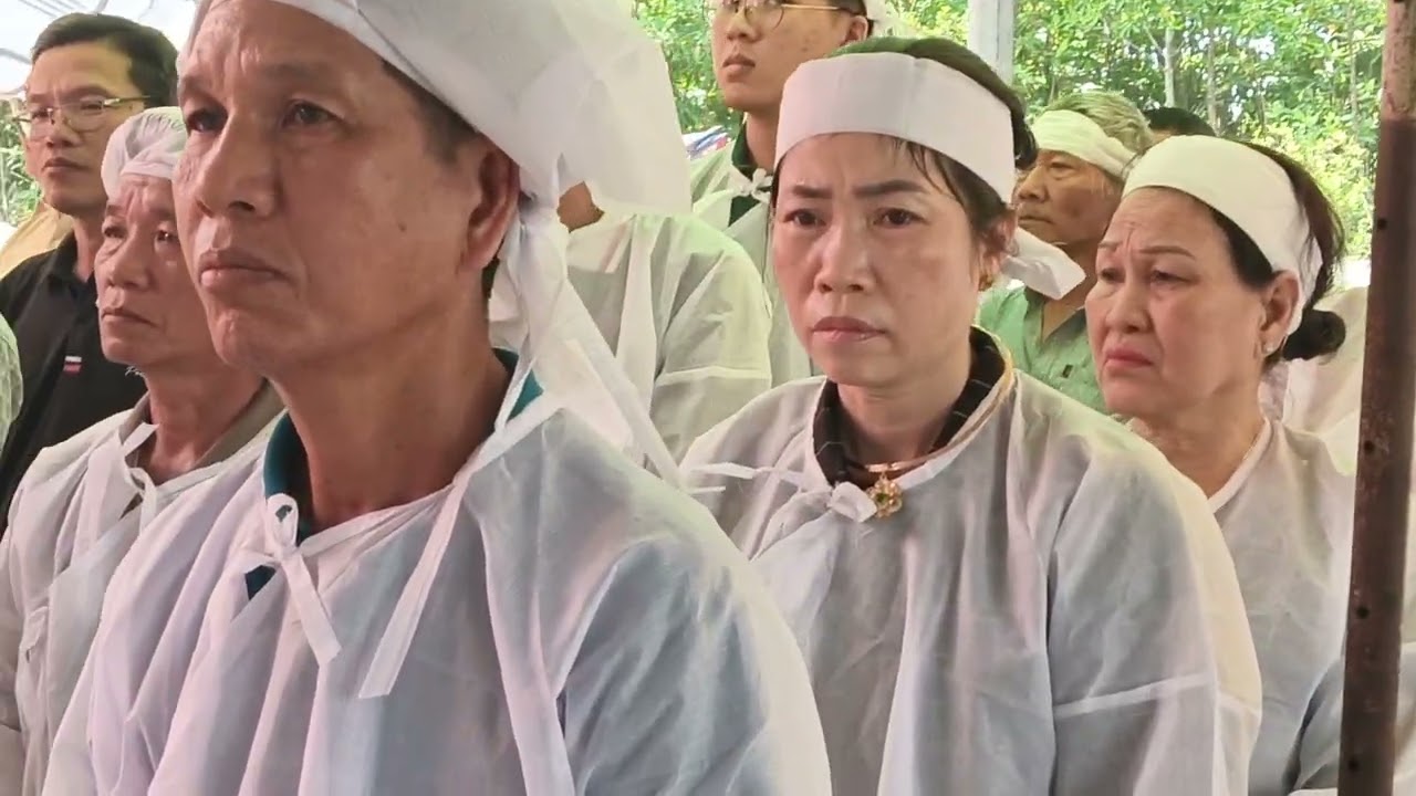Lễ. Truy điệu bác Lê Nguyên Năng. Ấp chống mỹ  B xã Hàm Rồng. Năm Căn. Cả Mau
