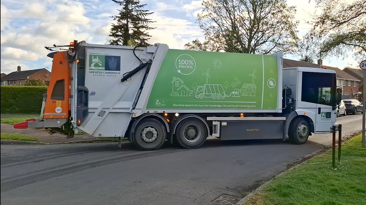 (Bin lorry challenge day 9) Green and blue bin collections from today (read desc)