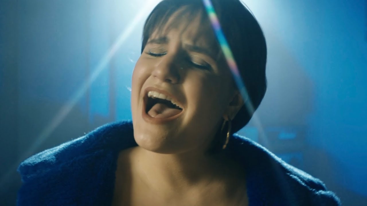 Sophie Koeppen - Divine (Official Video)