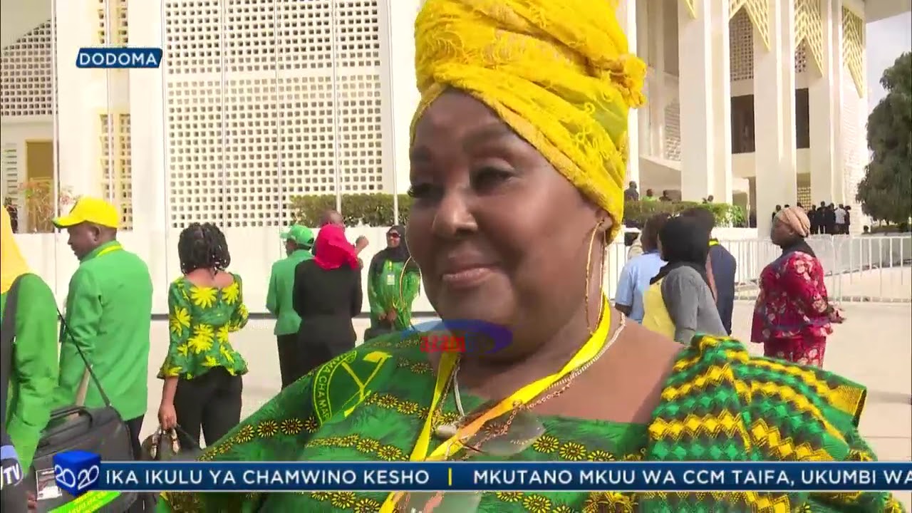 Khadija Kopa alipomfundisha mwanawe 