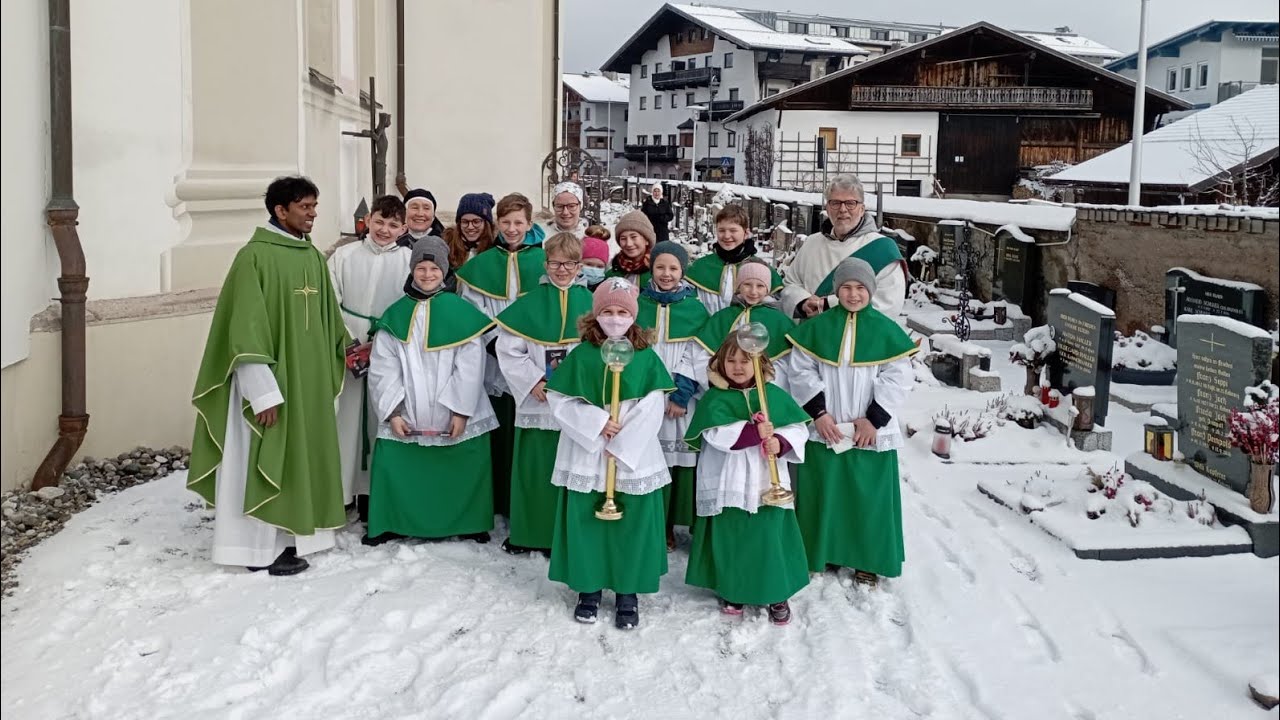 Farewell from the village G&ouml;tzens, Innsbruck. Die Abschiedsmesse in G&ouml;tzens, Innsbruck, Austria🎉🎂🫂🎊💕