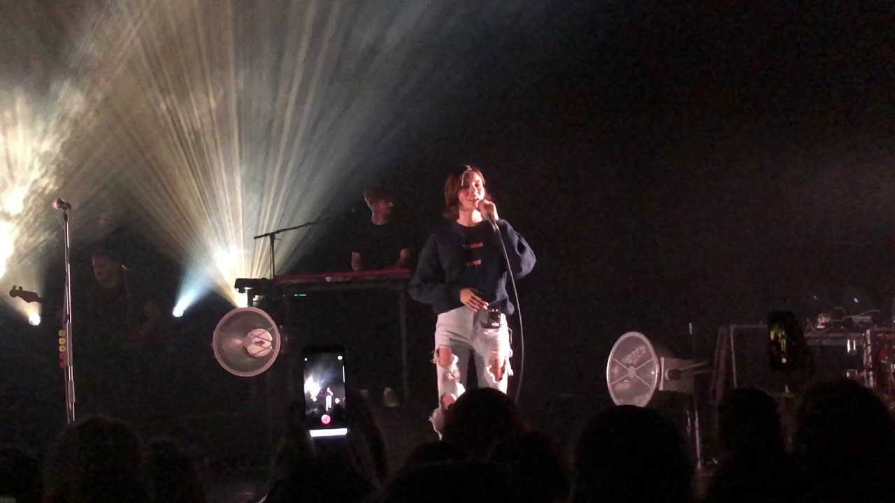 LEWIS CAPALDI - RUSH feat NINA NESBITT , LIVE DUBLIN 2018-12-07