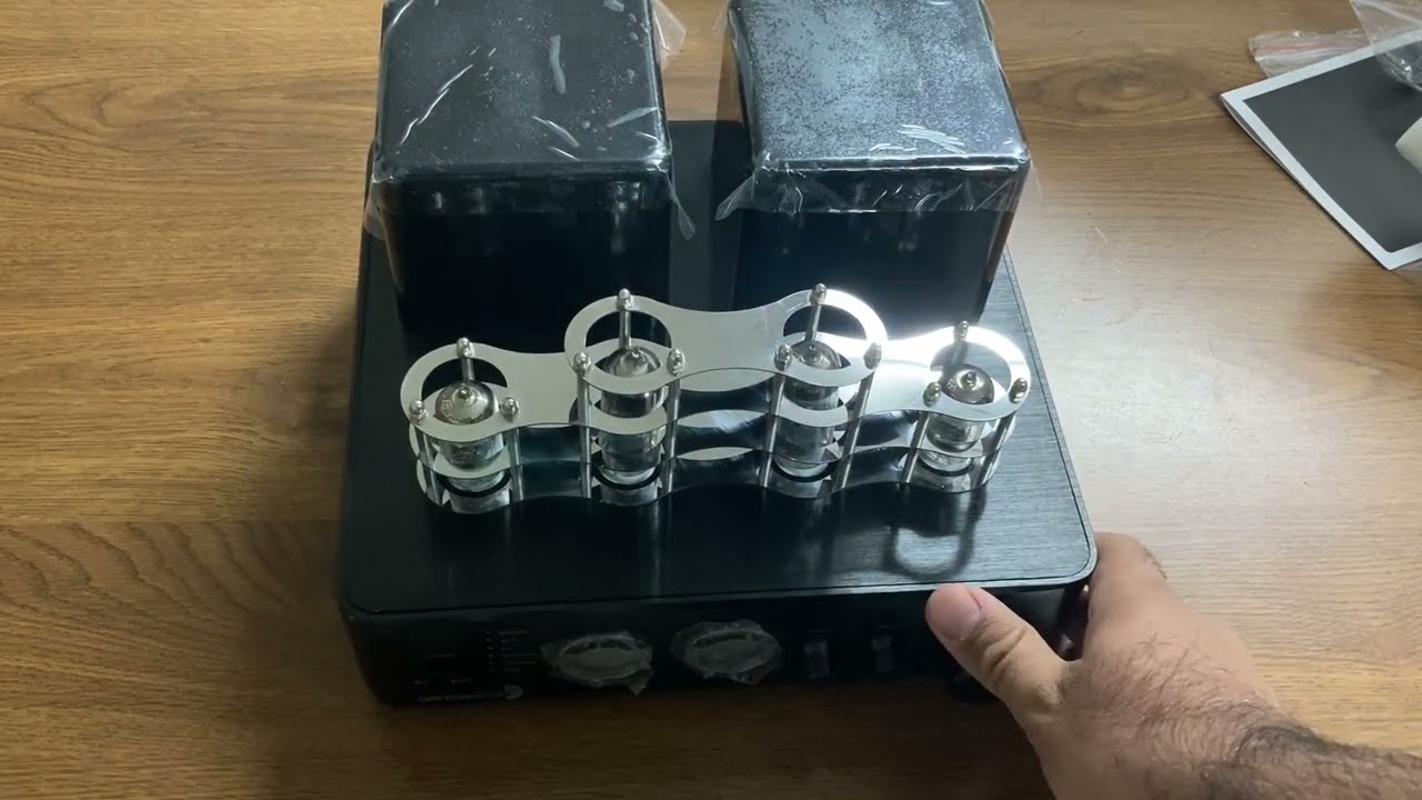 Dayton Audio HTA100BT hybrid stereo tube amplifier