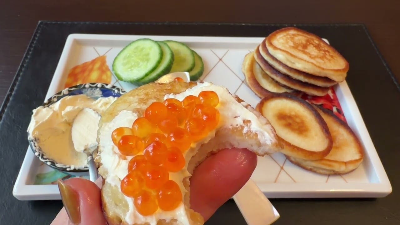ASMR EATING МАСЛЕНИЦА БЛИНЫ С ИКРОЙ