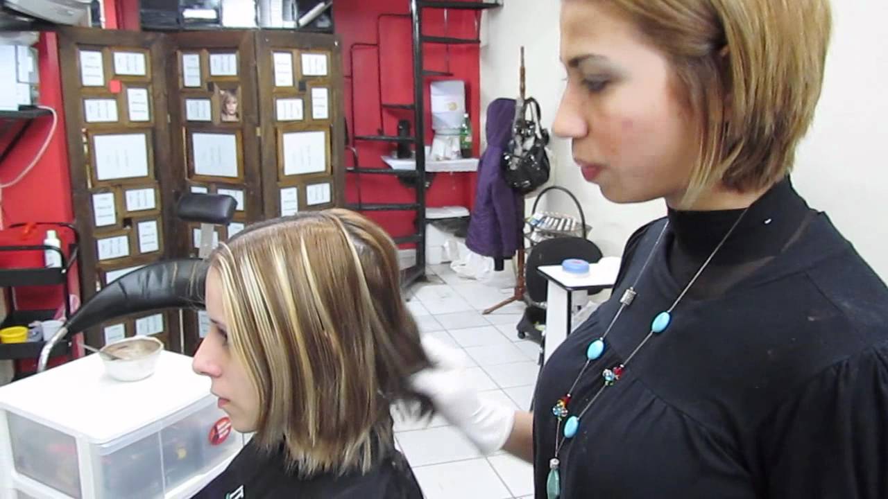 Transformação Juliana - De mechas para luzes nos cabelos
