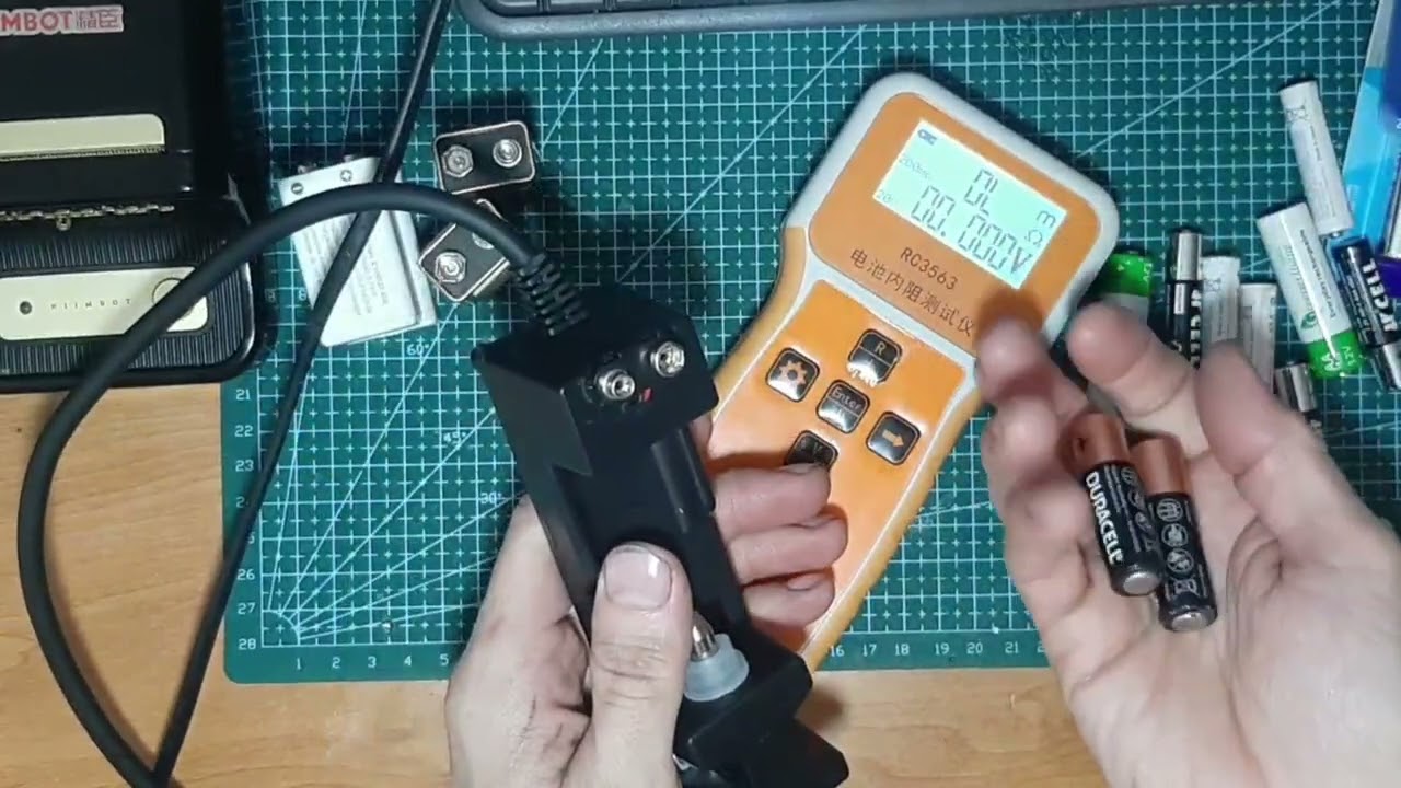 Miernik RC3563 i pomiar baterii alkalicznych