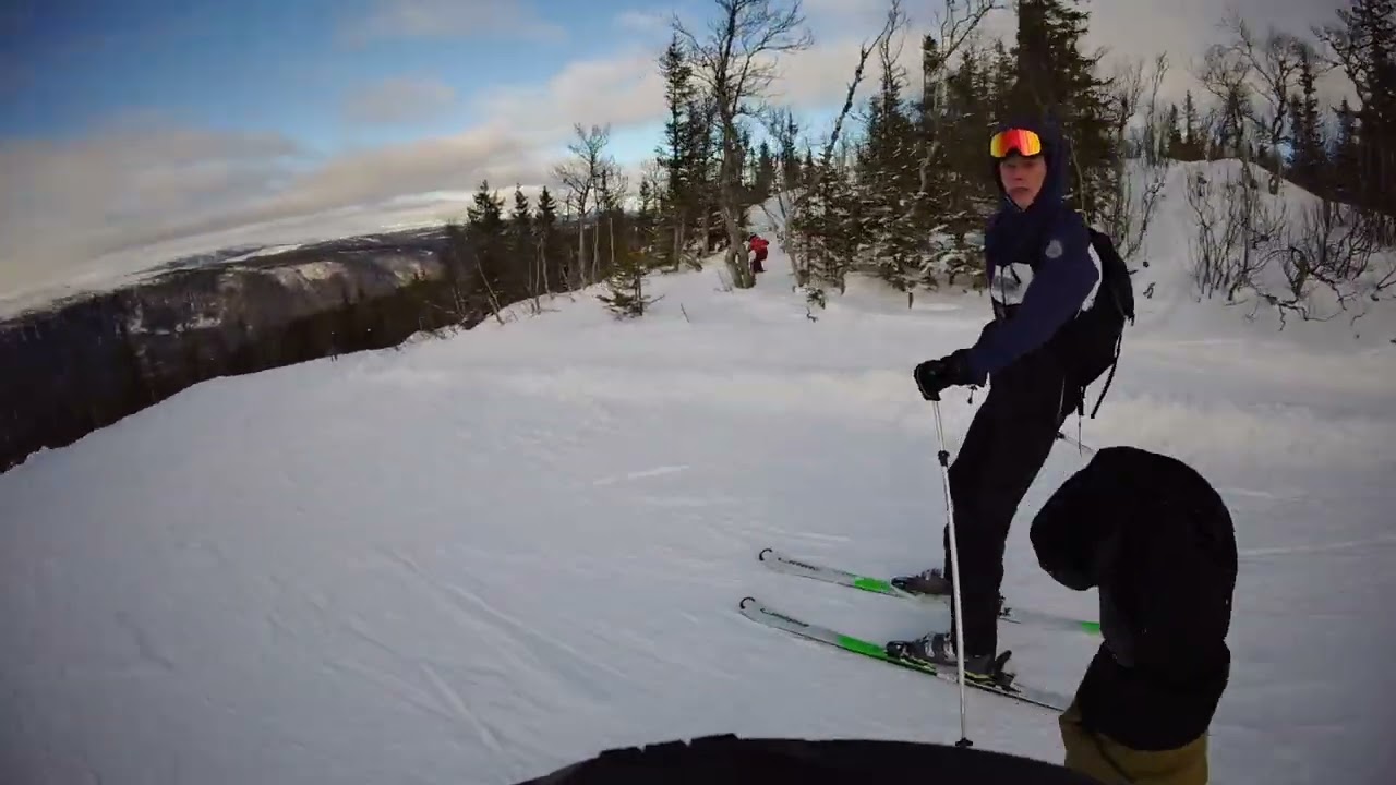Me snowboarding with my family and friends.#snowboarding #gaustablikk