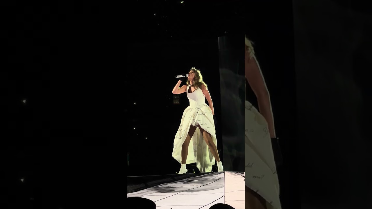 Whos Afraid of Little Old Me? TTPD set, THE ERAS TOUR LONDON N4