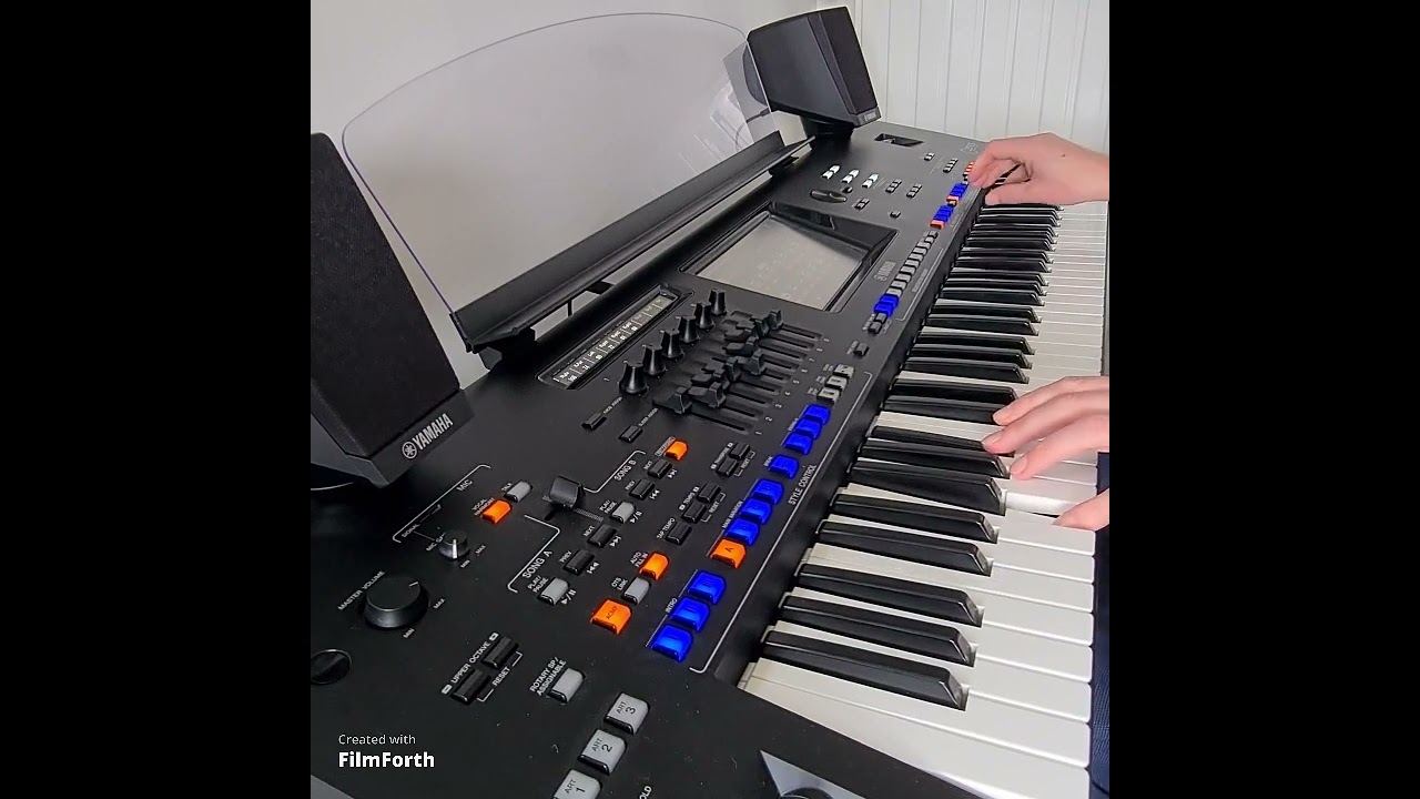 Mylène Farmer - Adaptation : Pourvue Qu'elle soit douce [Yamaha Génos]