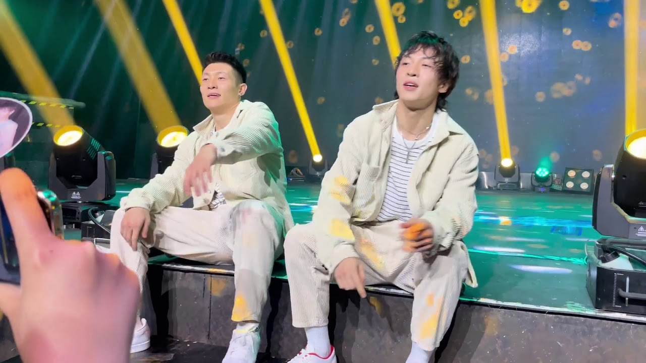 多想在平庸的生活中擁抱你 - 黃蕭喬治 Huang Xiao & Qiao Zhi