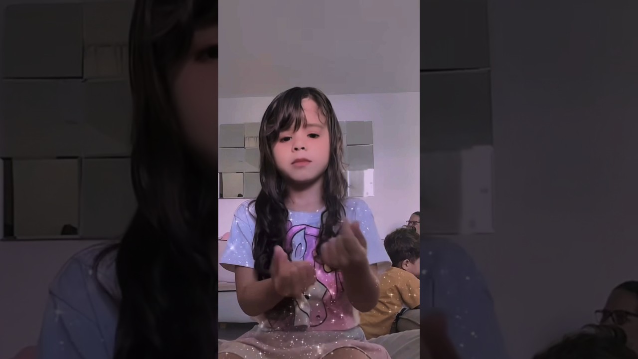 Minha dan&ccedil;arina preferida #familiacastricini