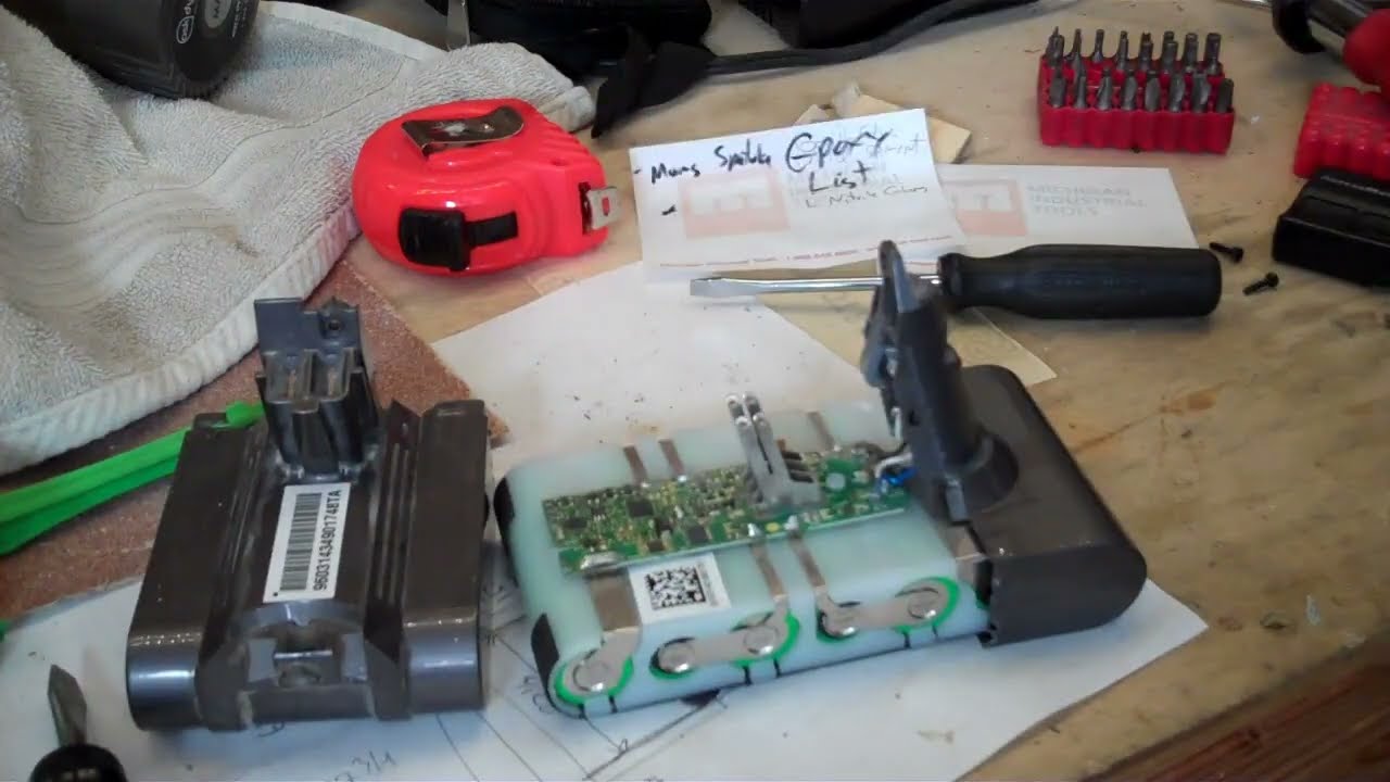 Разборка/демонтаж аккумулятора/зарядного устройства/BMS Dyson V6