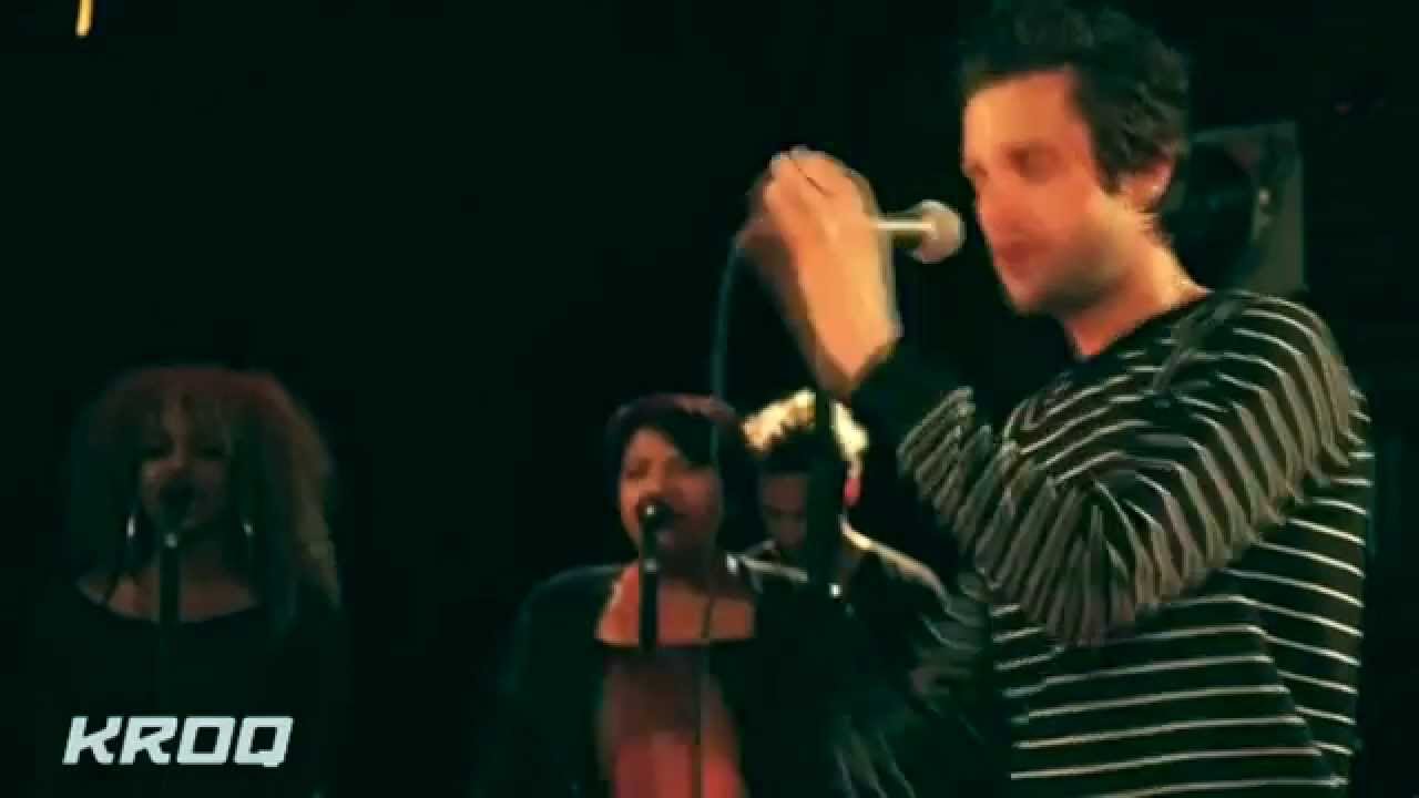 BRANDON FLOWERS - LONELY TOWN (ACOUSTIC KROQ)
