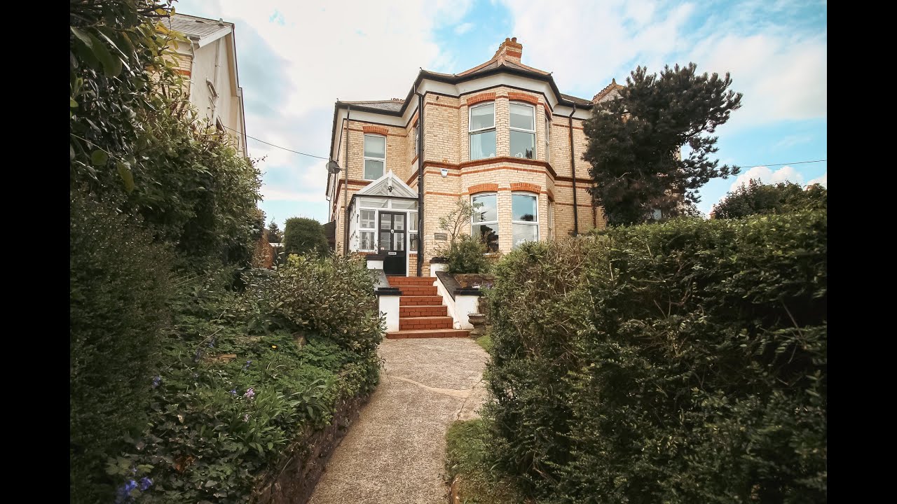 Carisbrooke House, 57 Abbotsham Road, Bideford - North Devon