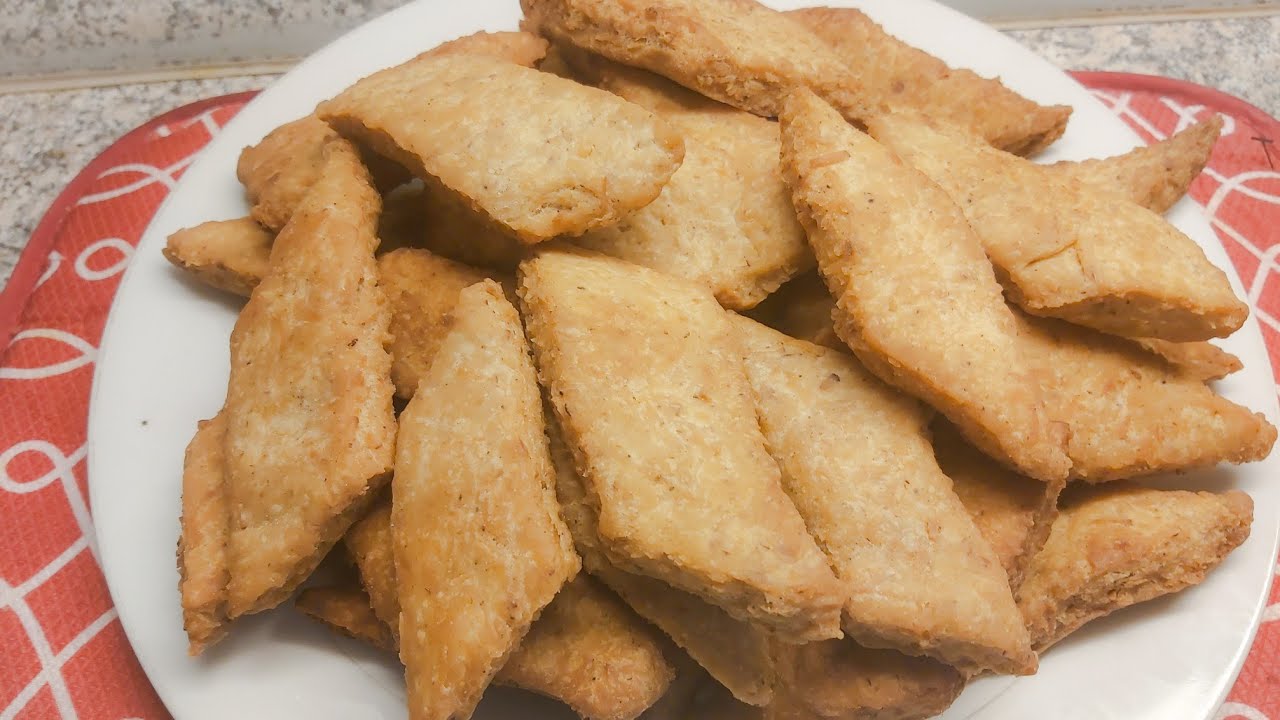 HOW TO MAKE GHANA POLOO/COCONUT BISCUITS (STEP BY STEP)