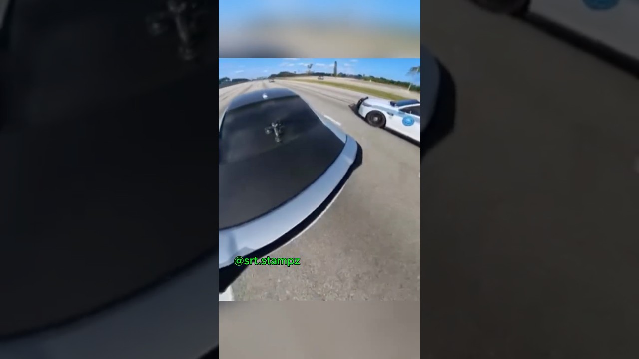 Cop GIVES UP vs SCAT PACK #car #automobile #police