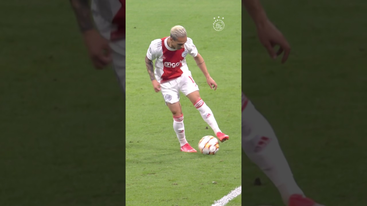 Antony doing &lsquo;his&rsquo; trick vs. Besiktas! ⭕️