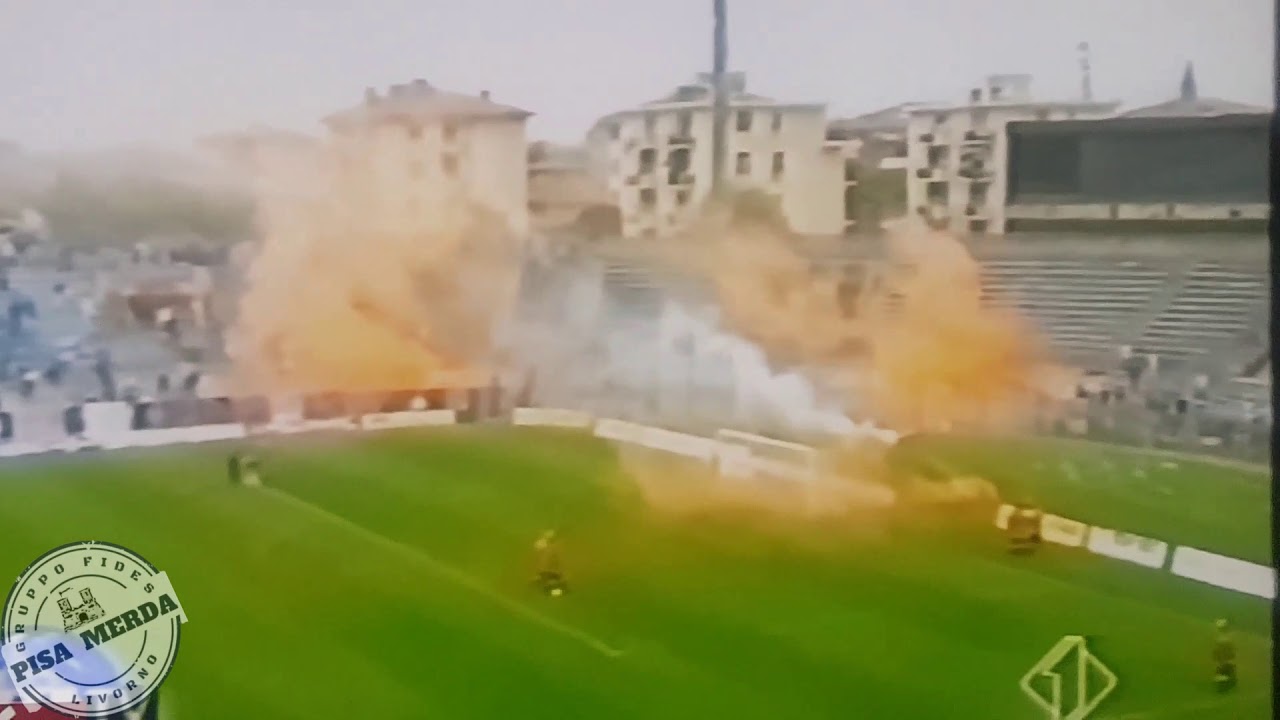 Pisa Livorno 1999  incidenti scontri ultras stadio Arena Anconetani