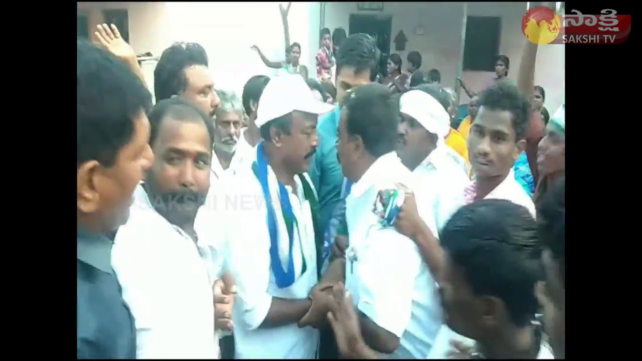 uravakonda YSRCP MLA candidate Y Visweswara Reddy Election campaign