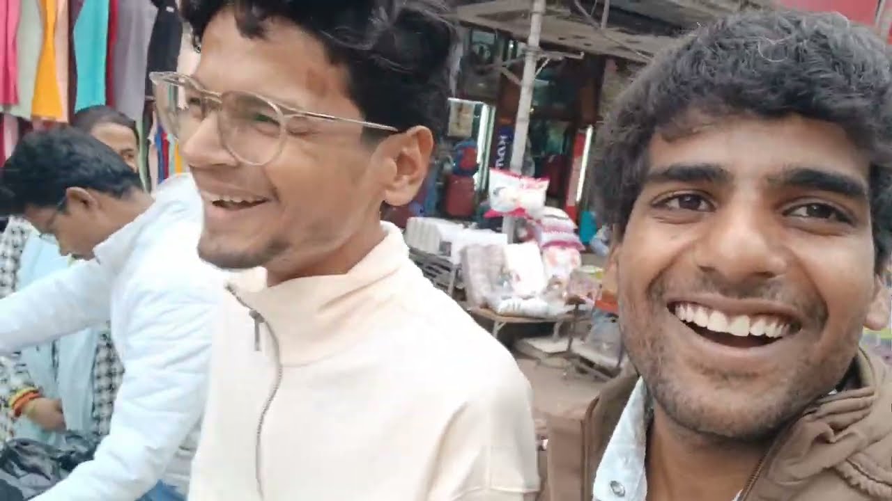 Lucknow Ki Sabse Mashhoor Market Mein Aaj Kya Dekha? 🛍️