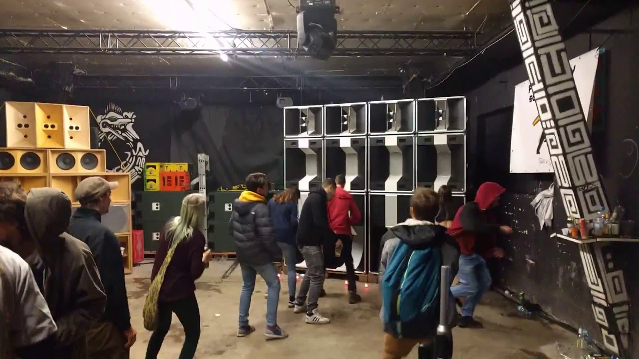 2019-11-09 - SCOOPS SESSION vol. 4 - Steppa Warriors & Pure Energy soundsystems - last tune