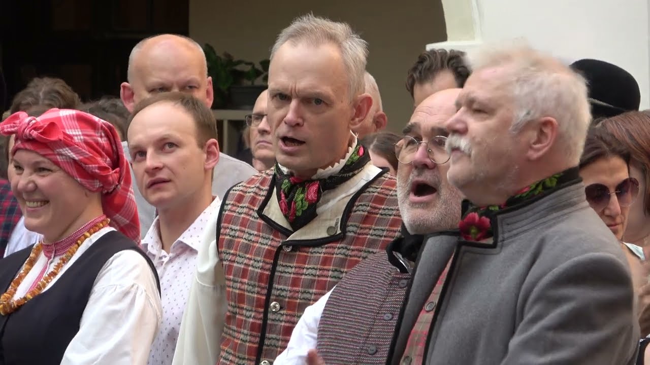 Apynėlis mažas. Folkoro grupė INTAKAS. Tarptautinis folkloro renginys SSK Vilnius 2024 05 23