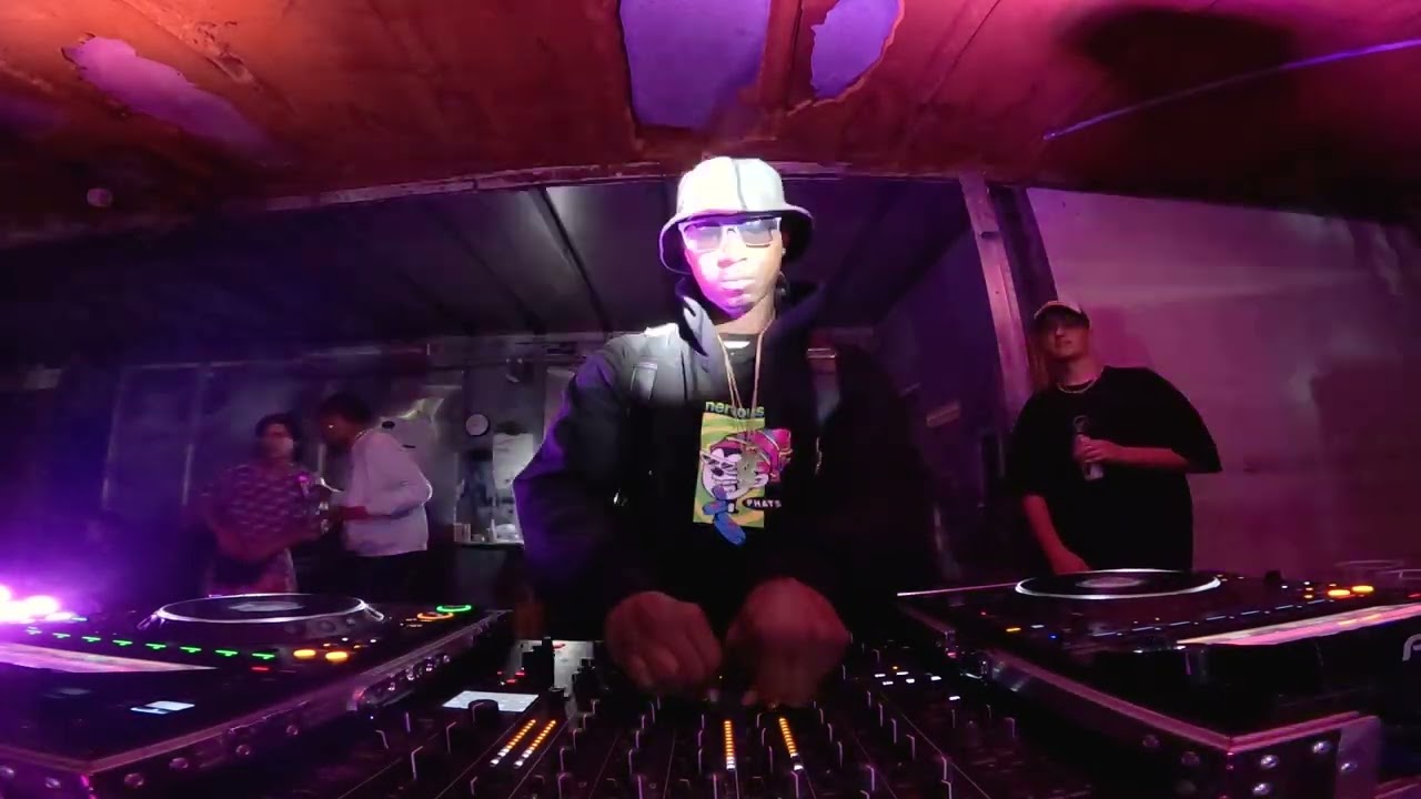 TECHNO TUPAC | LICKNDIP