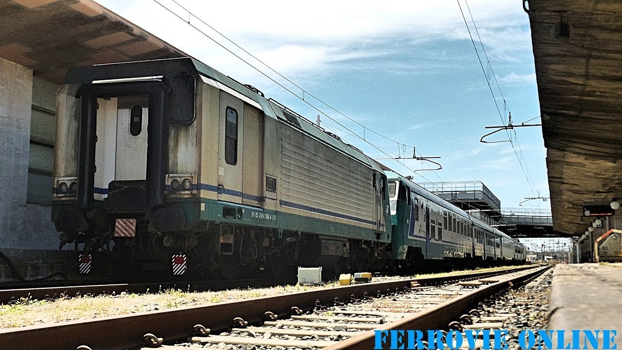 Il treno regionale più strano di sempre [Stazione di Messina Centrale]